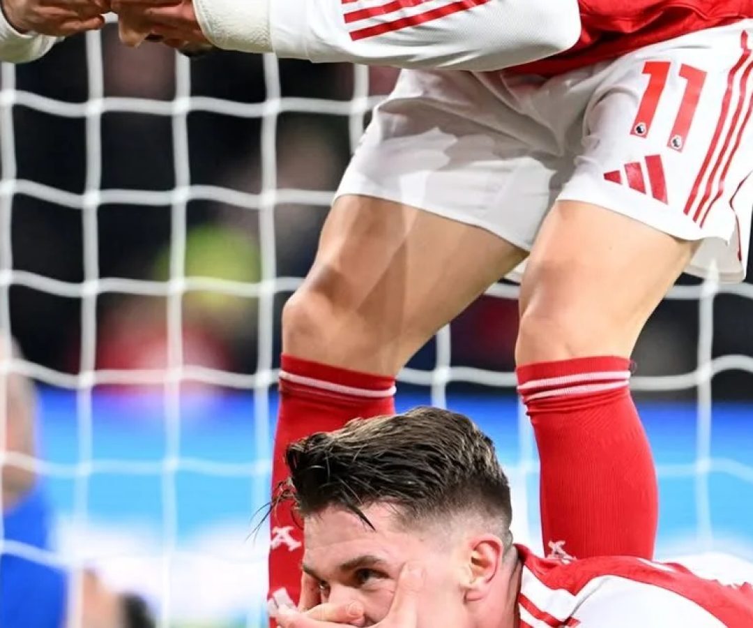 Arsenal vence Fulham e pressiona Manchester City na Premier League