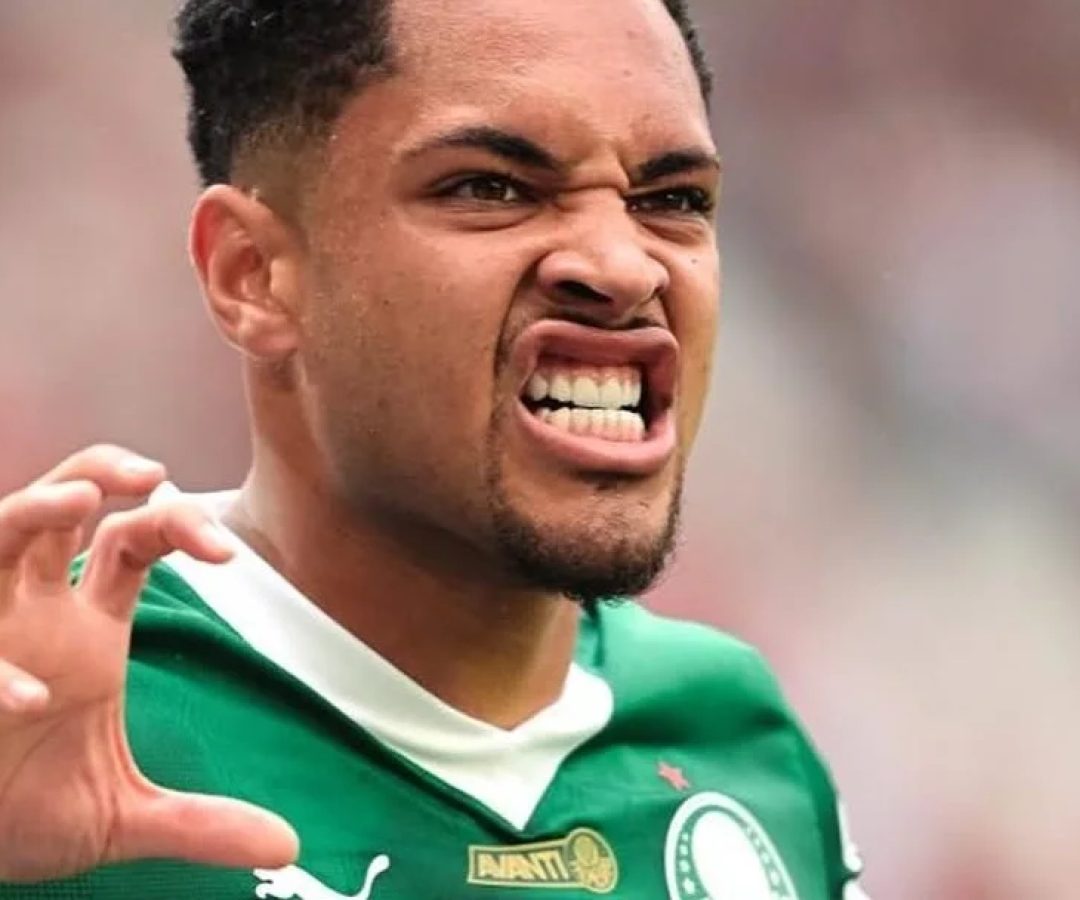 Vitor Roque dá razão a Ancelotti, decide clássico e deixa Palmeiras isolado na ponta