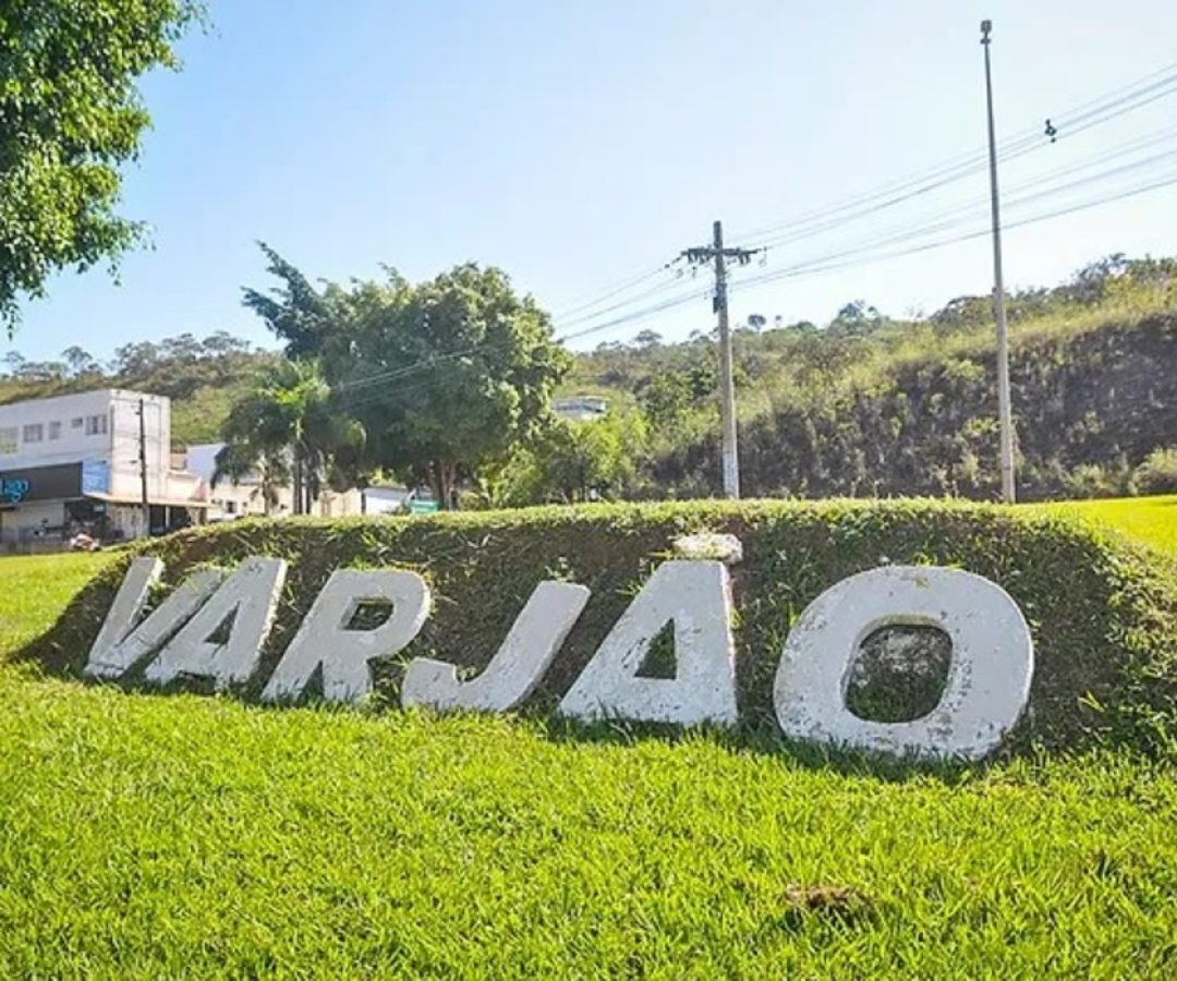 Varjão inaugura rodoviária e restaurante comunitário após décadas