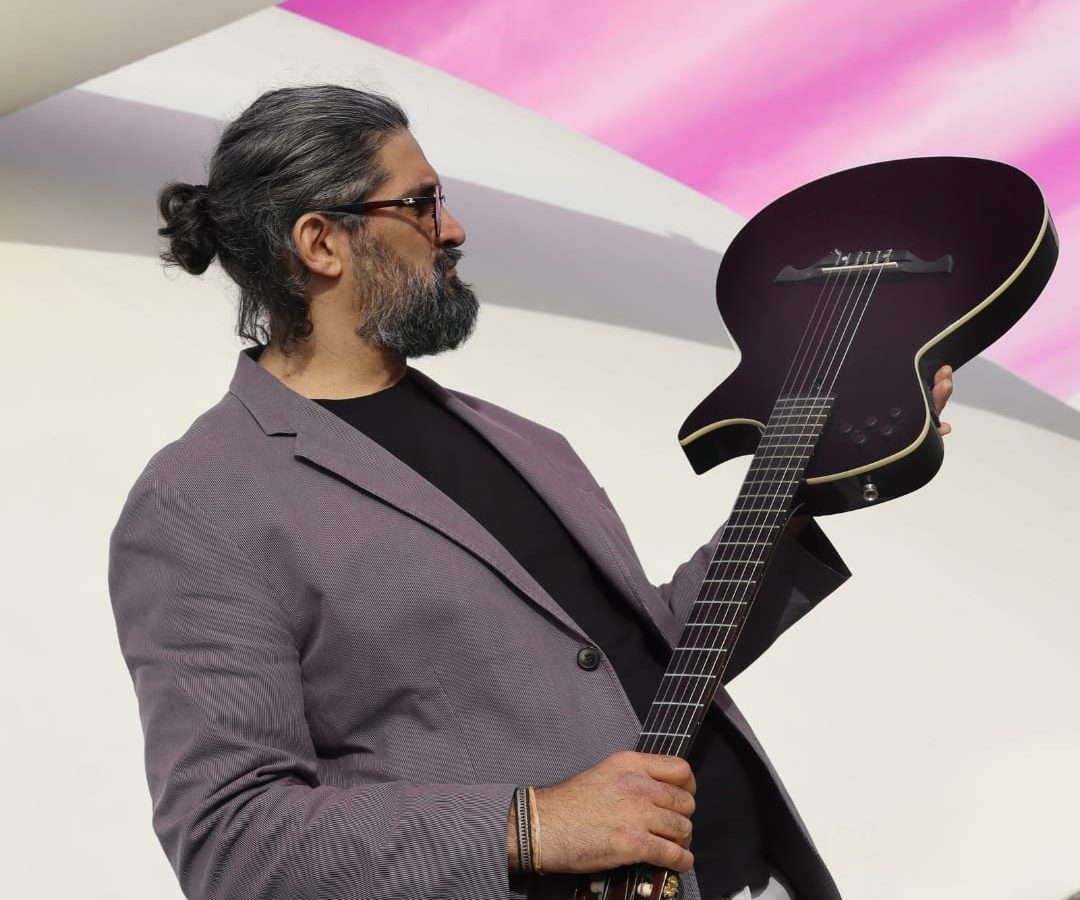 Cello Dante lança EP com show imersivo gratuito no Planetário