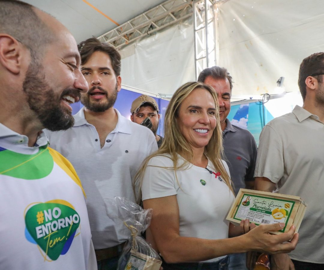Celina Leão participa de feira na Torre de TV e destaca integração entre DF e Entorno