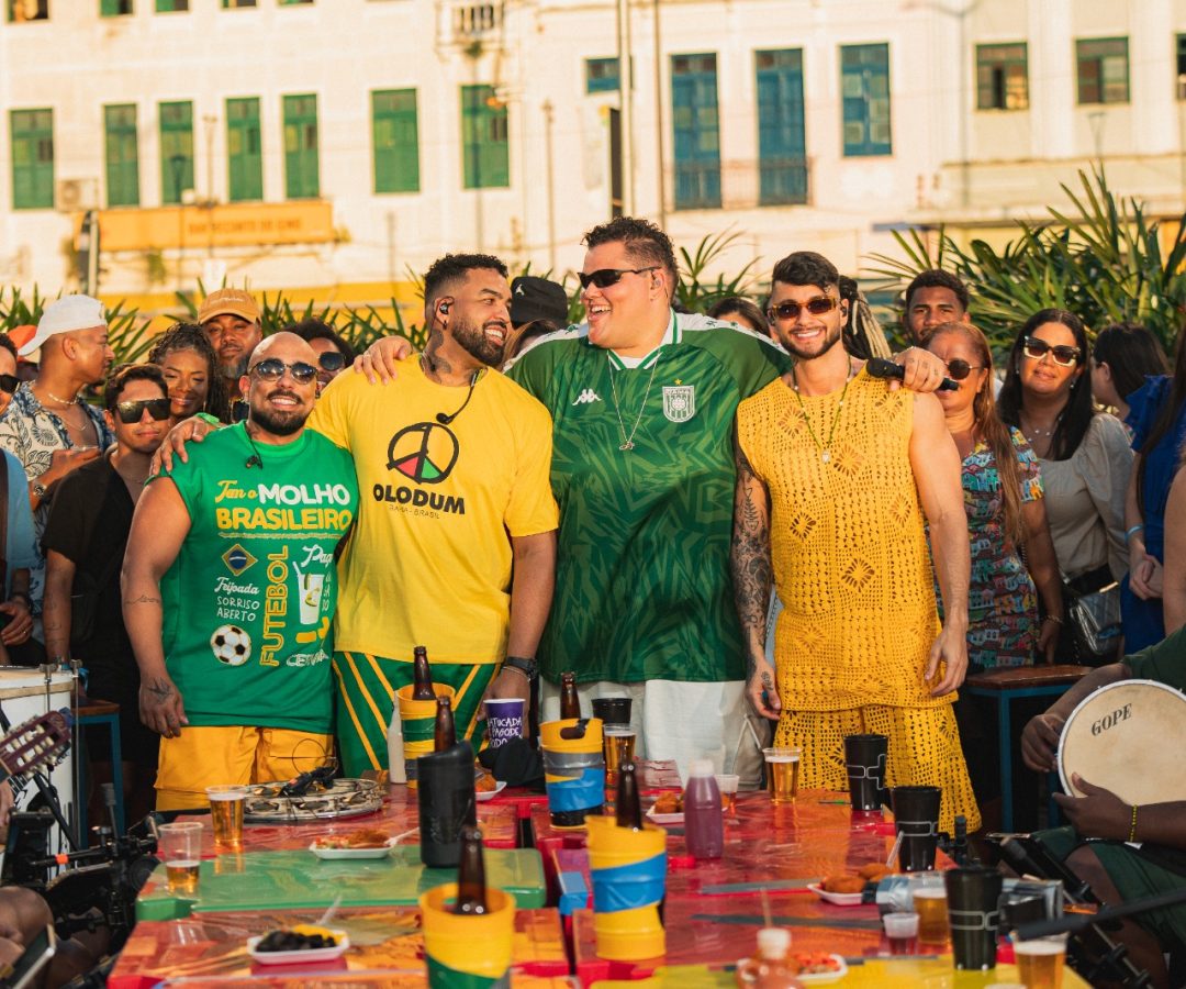 Deezer realiza segunda edição do Purple Door em Brasília com o Grupo Menos é Mais