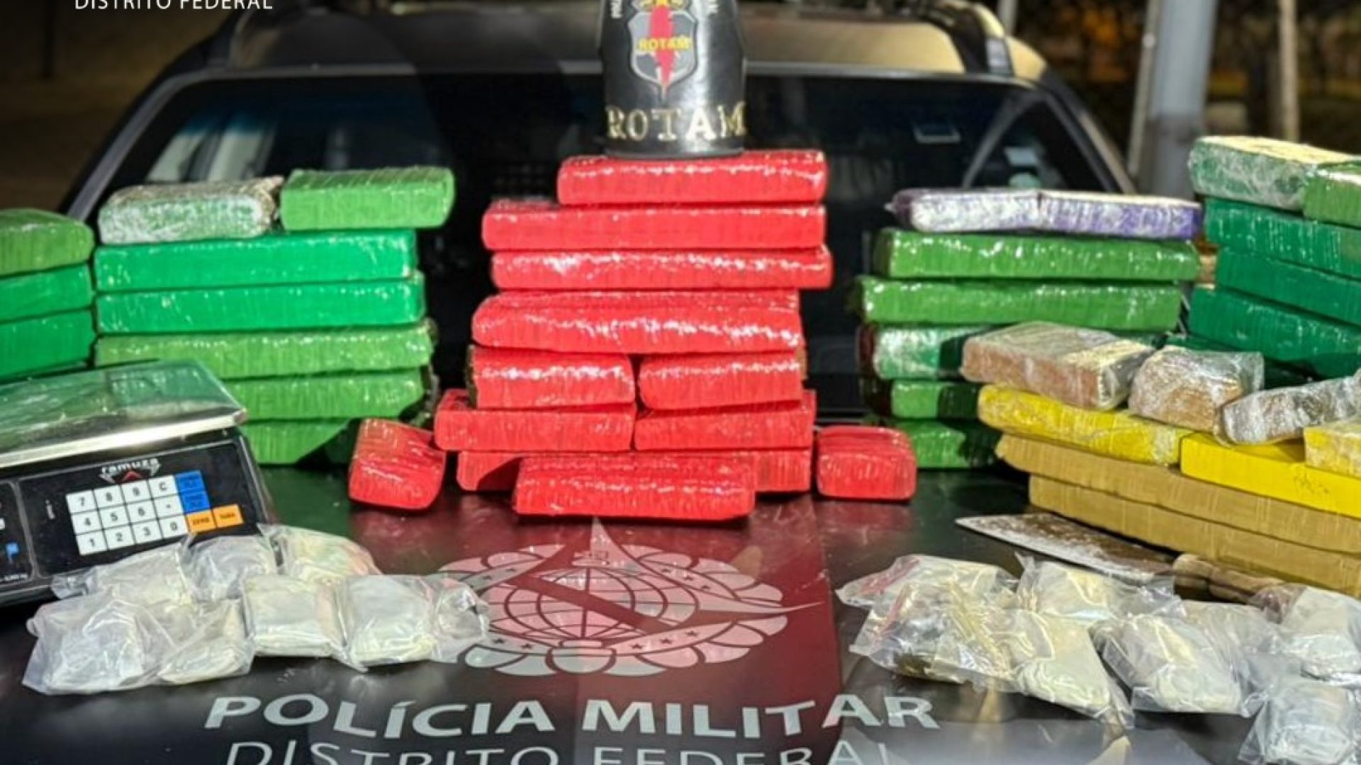 ROTAM realiza megaoperação no Gama e apreende mais de R$ 500 mil em drogas