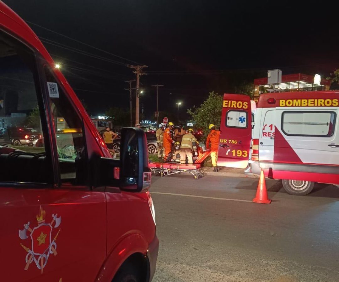 Mulher é atropelada por moto em Ceilândia e socorrida pelos bombeiros