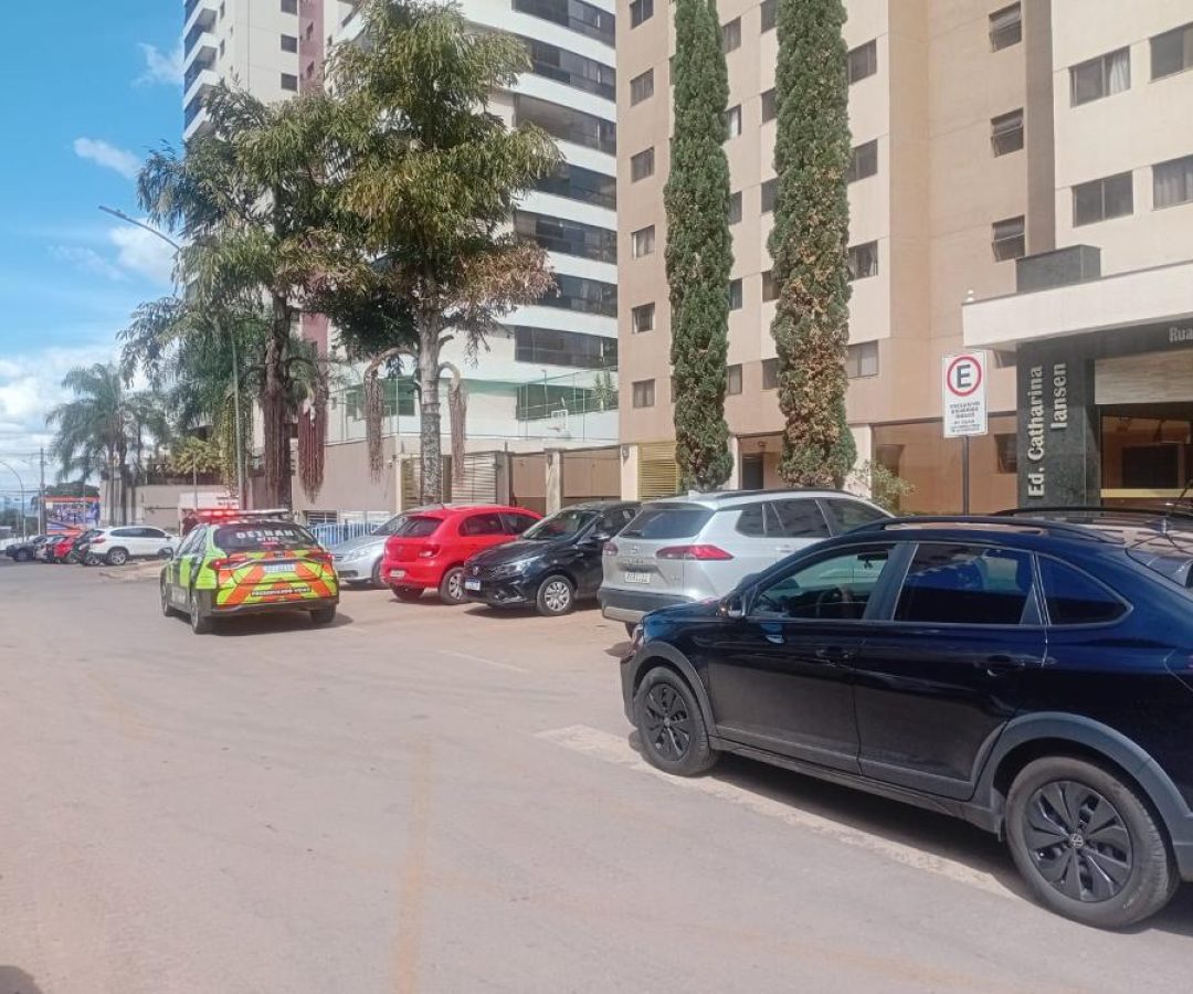 Operação fiscaliza estacionamento irregular em Águas Claras