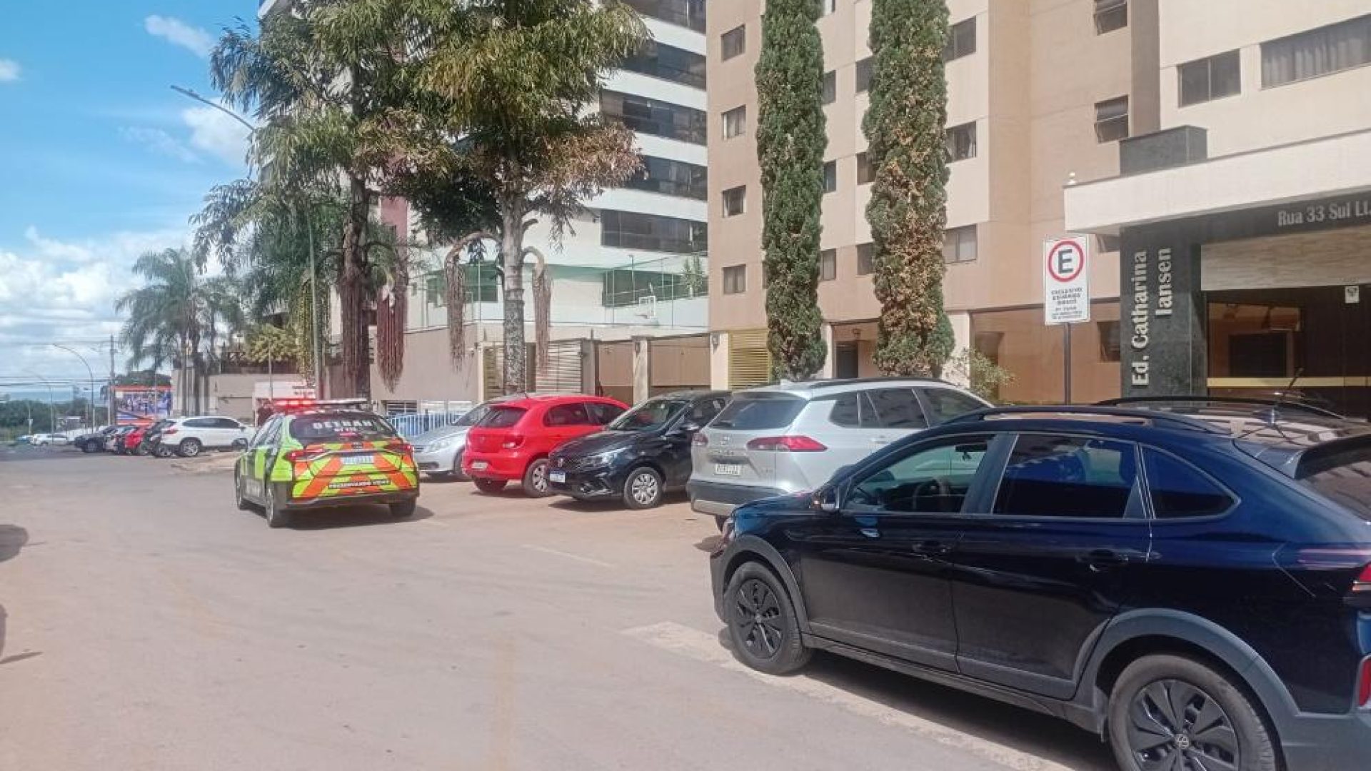 Operação fiscaliza estacionamento irregular em Águas Claras
