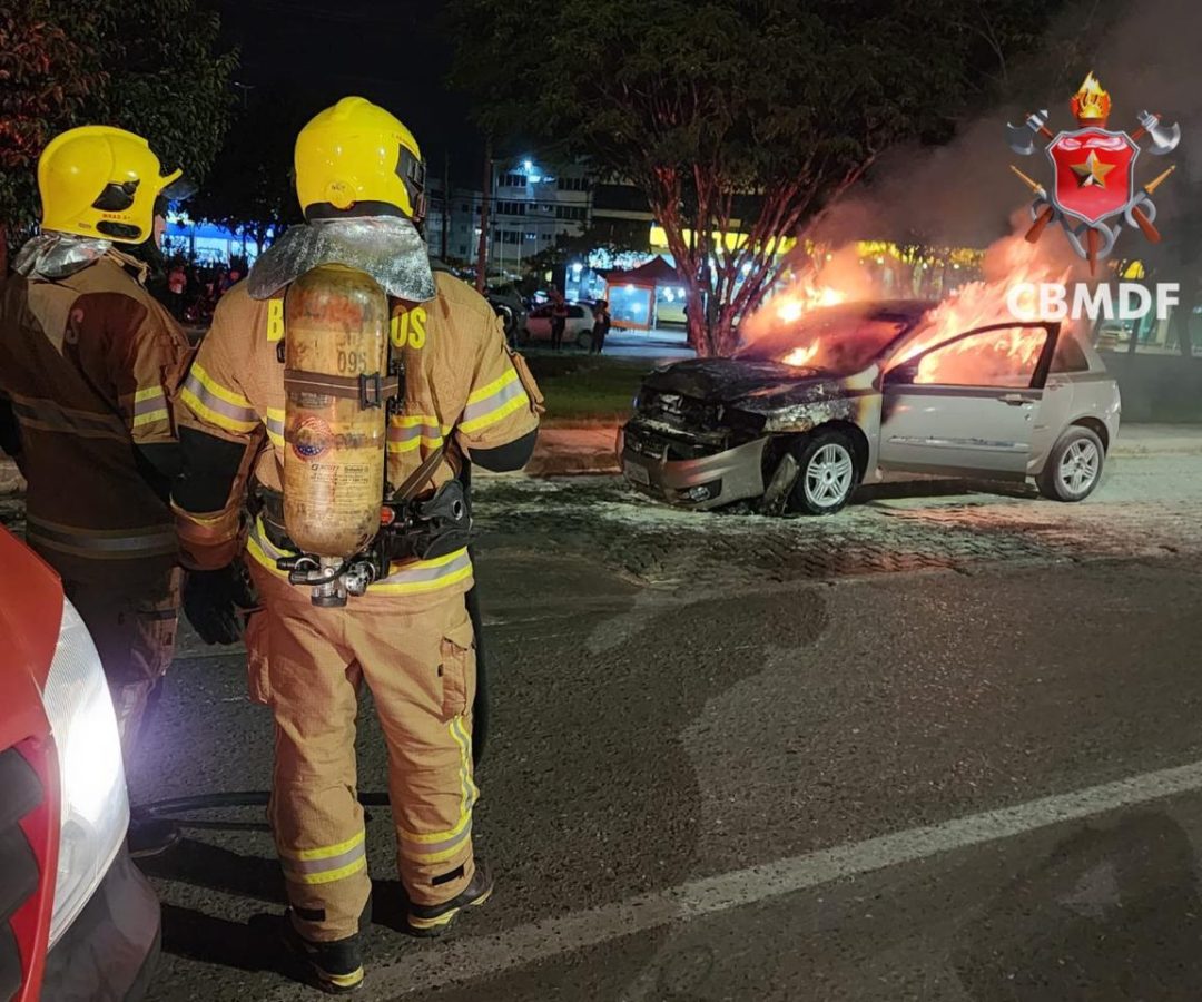 CBMDF é acionado após veículo pegar fogo no Riacho Fundo