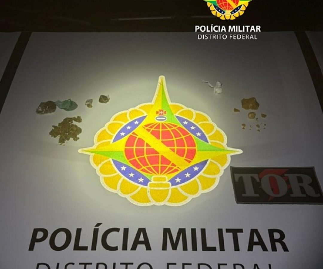 Adolescente é apreendido com drogas durante bloqueio policial na BR-080