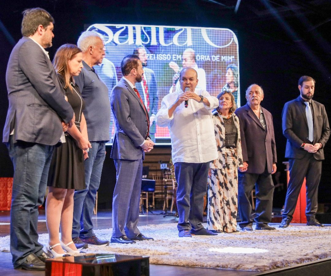 Governador Ibaneis Rocha reforça apoio a organizações religiosas durante agendas em Taguatinga
