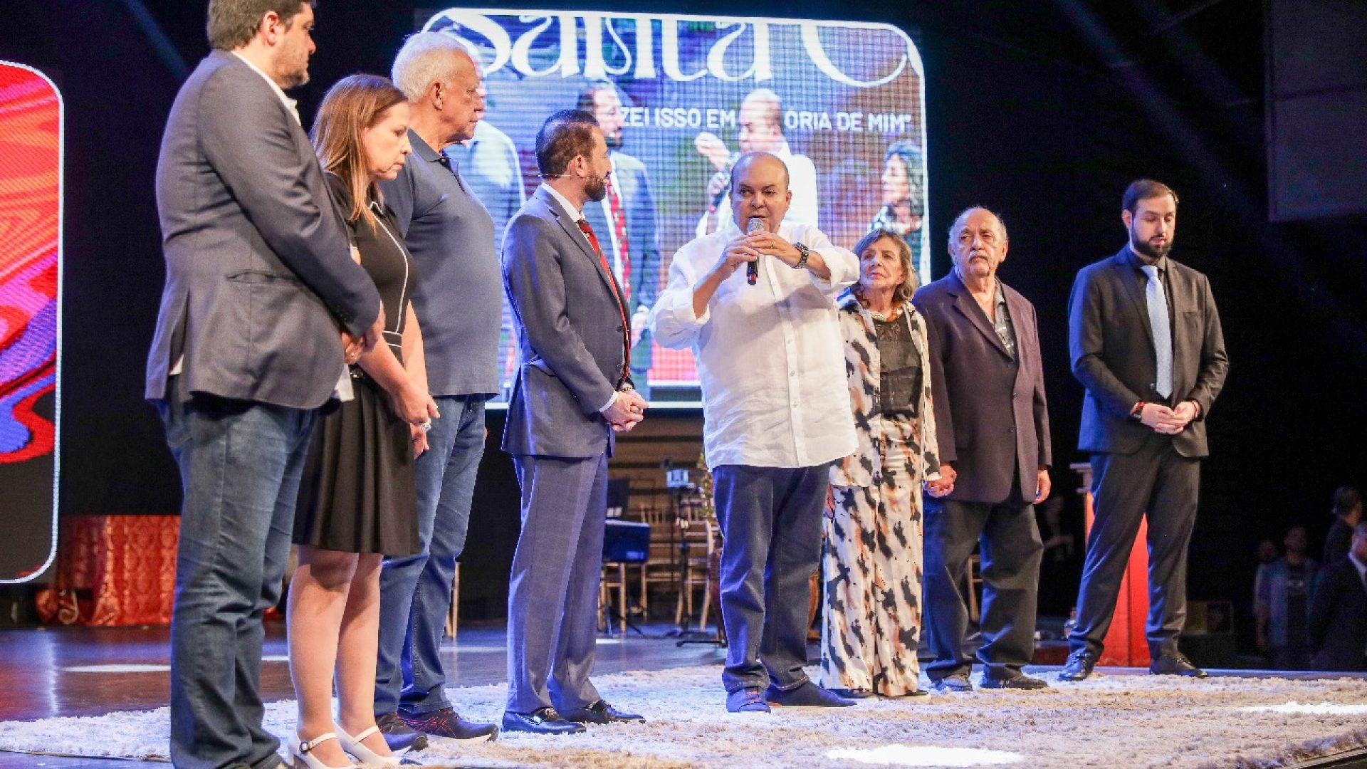Governador Ibaneis Rocha reforça apoio a organizações religiosas durante agendas em Taguatinga