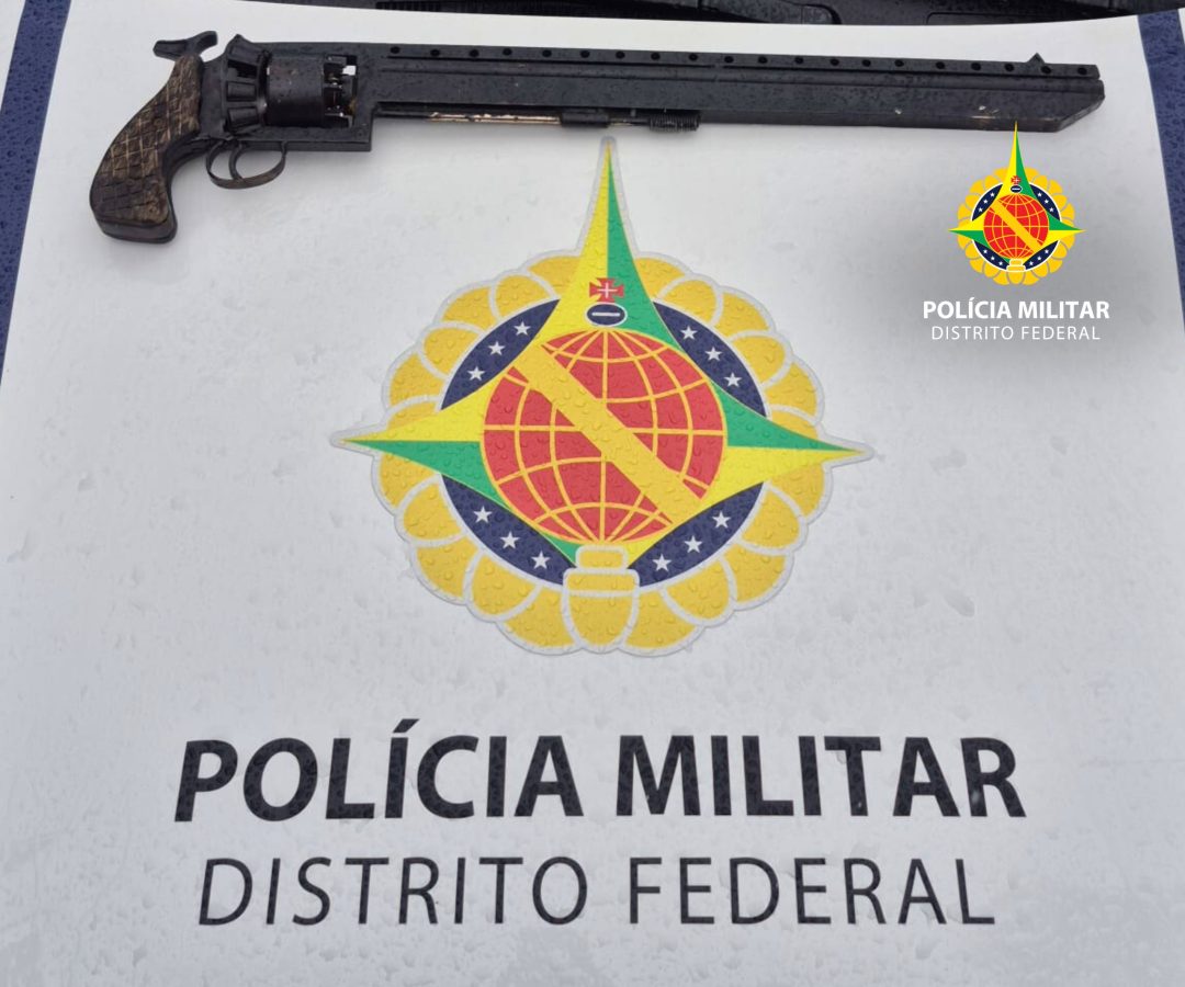 PMDF apreende simulacro de arma de fogo durante ação policial em Ceilândia