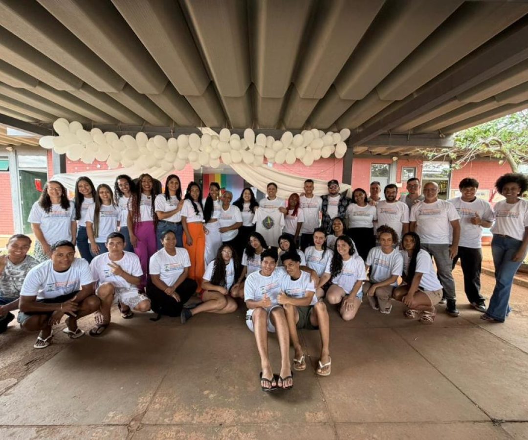 Cecon Gama Sul realiza reencontro de gerações com adolescentes do Incentiva DF