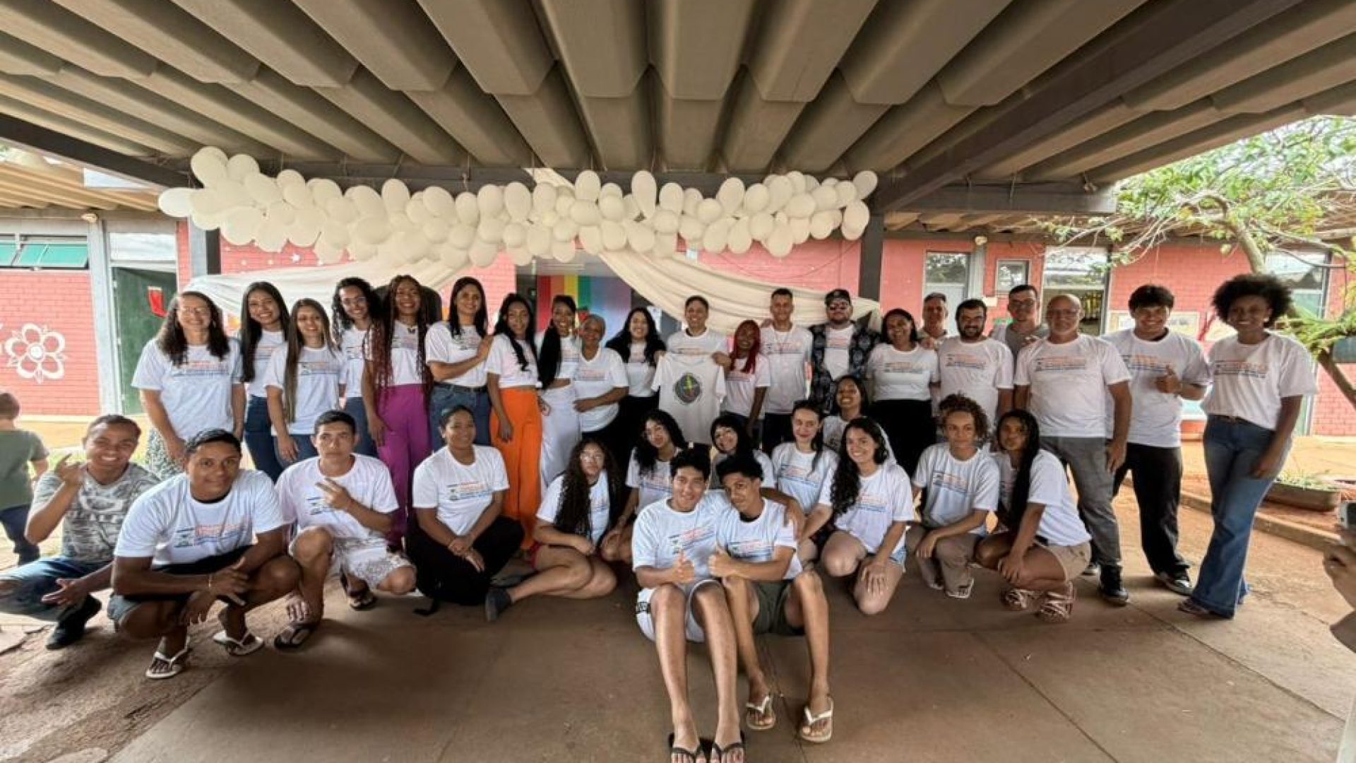 Cecon Gama Sul realiza reencontro de gerações com adolescentes do Incentiva DF