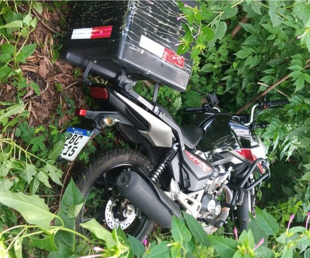 PMDF recupera motocicleta furtada em área de mata de Ceilândia