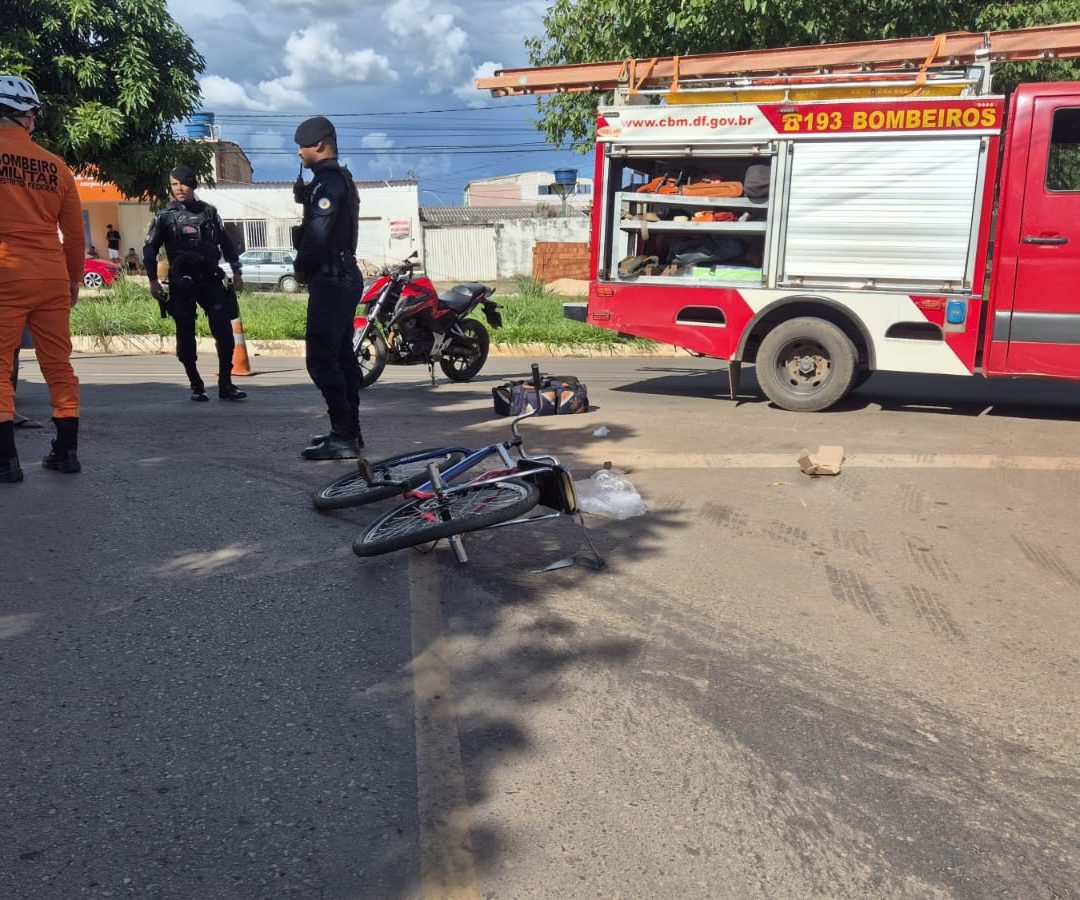 Dois adolescentes são atropelados por carro enquanto estavam de bicicleta em São Sebastião