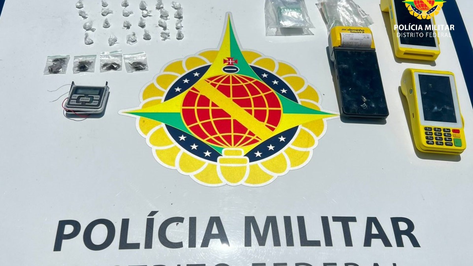 Adolescente é apreendido com drogas e máquinas de cartão em Ceilândia