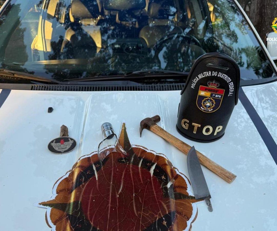 Homem é preso no Cruzeiro por ameaçar ex-companheira no local de trabalho