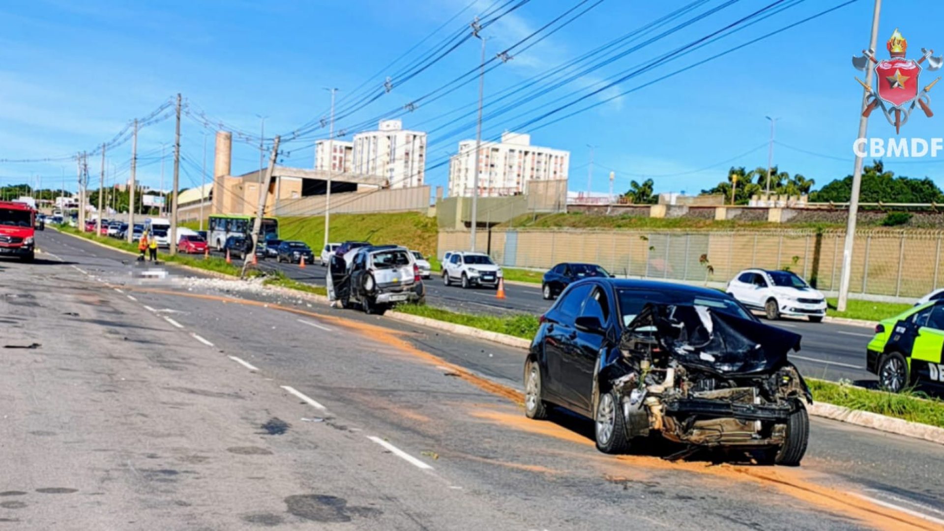 Motociclista morre em acidente envolvendo três veículos em Taguatinga