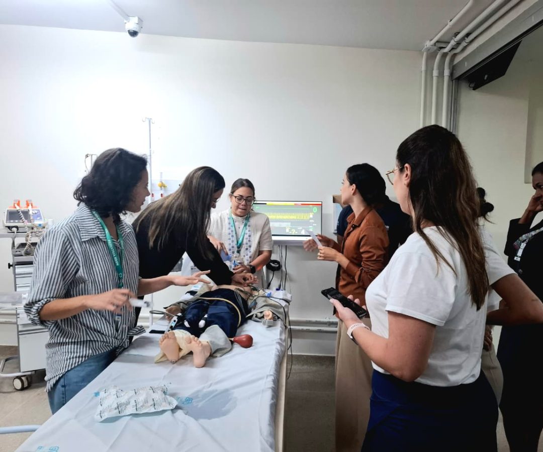 Capacitação prepara equipes pediátricas do Hospital de Santa Maria para casos graves