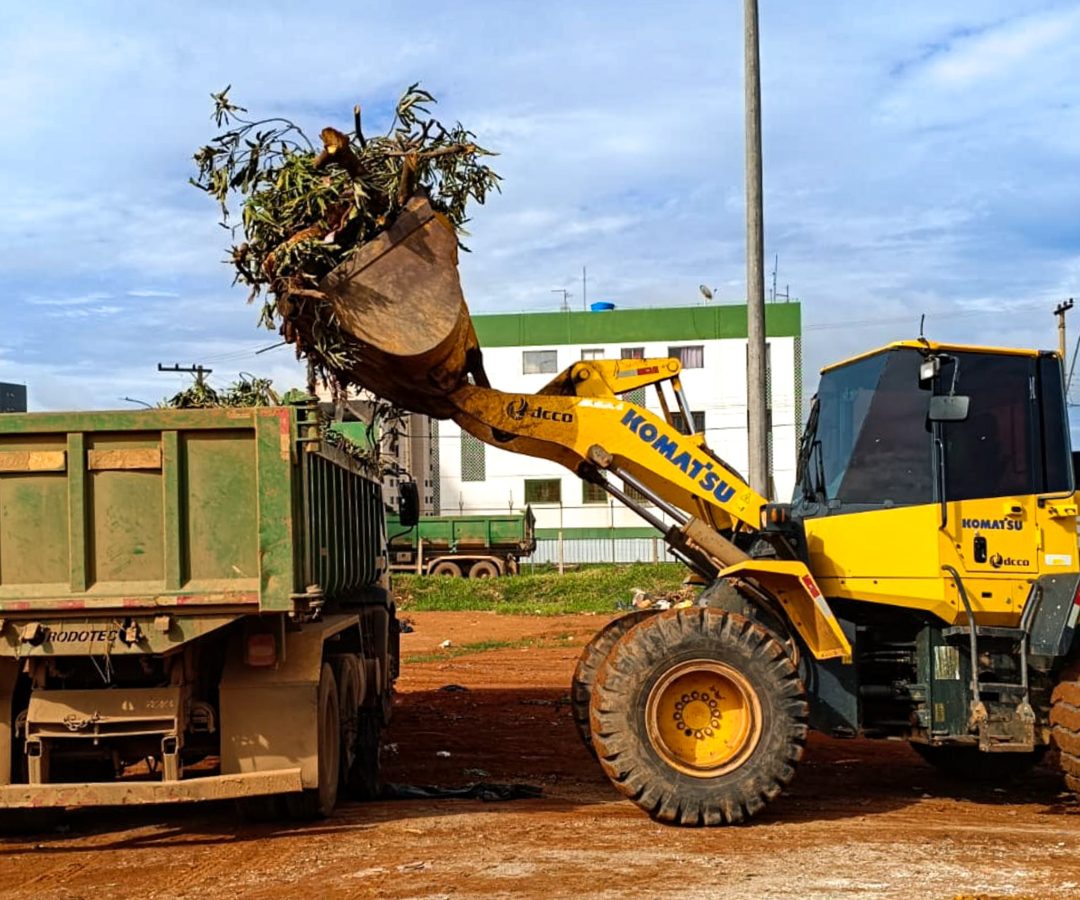 Mutirão do SLU remove quase mil toneladas de resíduos em Ceilândia e Núcleo Bandeirante