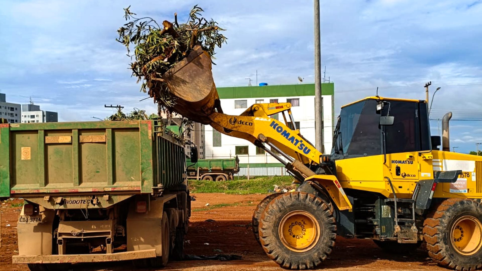 Mutirão do SLU remove quase mil toneladas de resíduos em Ceilândia e Núcleo Bandeirante