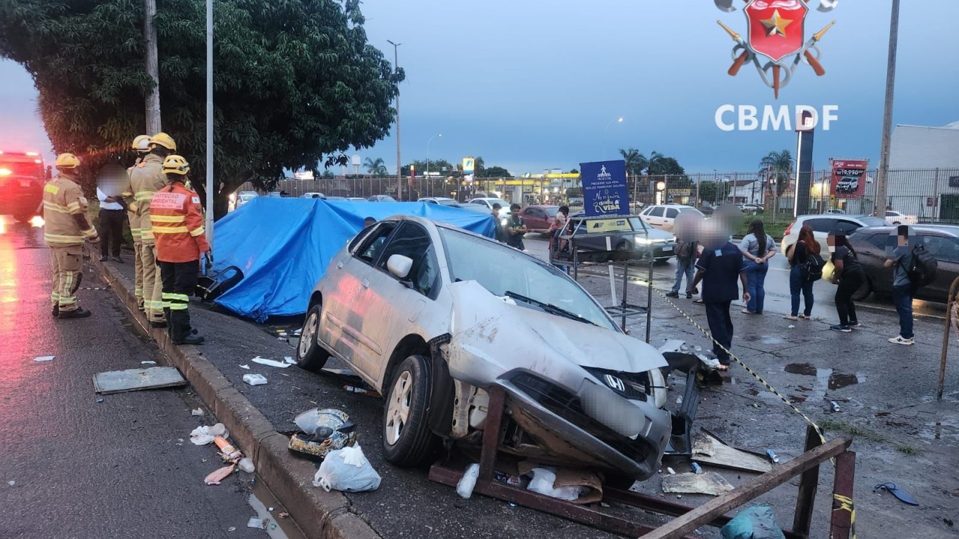 Atropelamento na EPIA Sul deixa três feridos e mobiliza quatro viaturas dos bombeiros