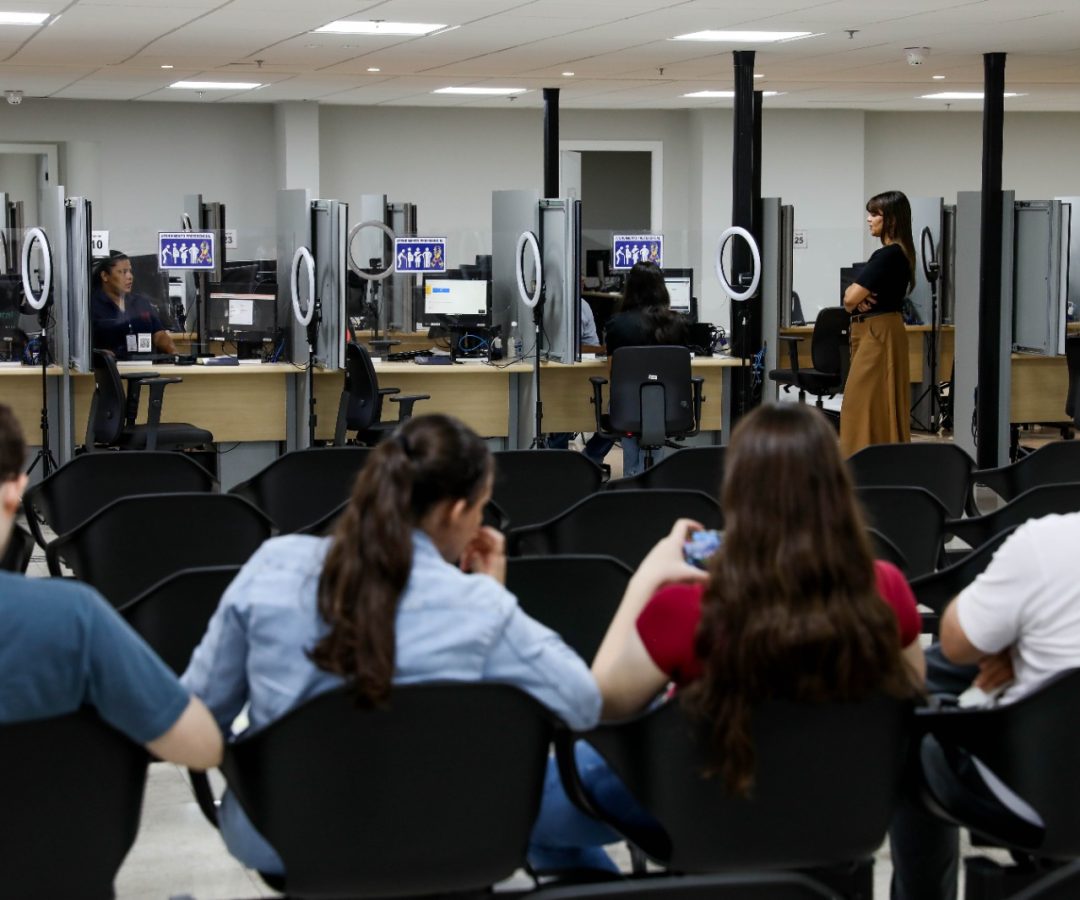 TRE-DF inicia mutirões aos sábados para regularizar títulos eleitorais