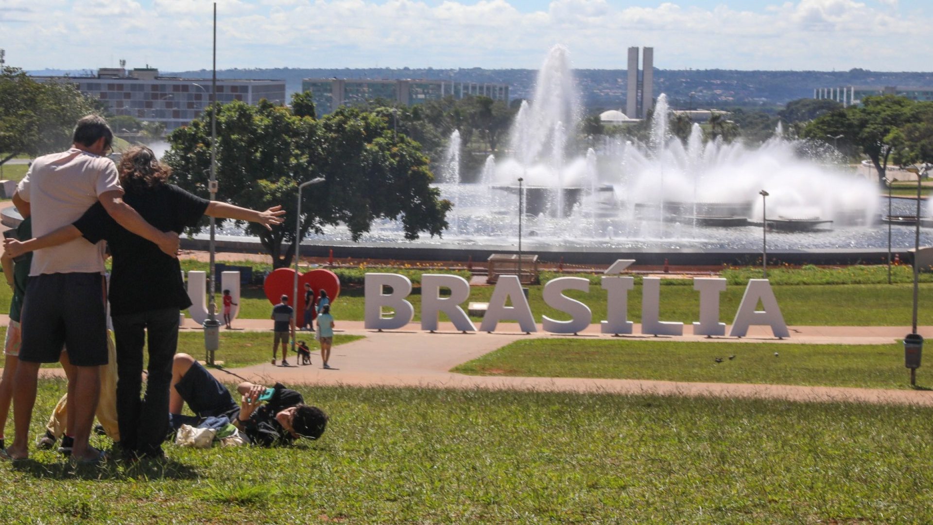 Centros de atendimento ao turista em Brasília orientam foliões no Carnaval