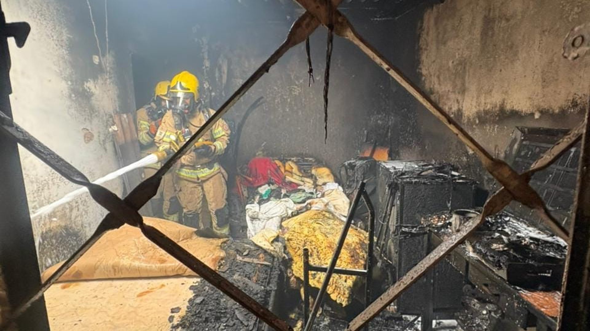 Incêndio atinge quarto de residência em Santa Maria, mas não deixa feridos