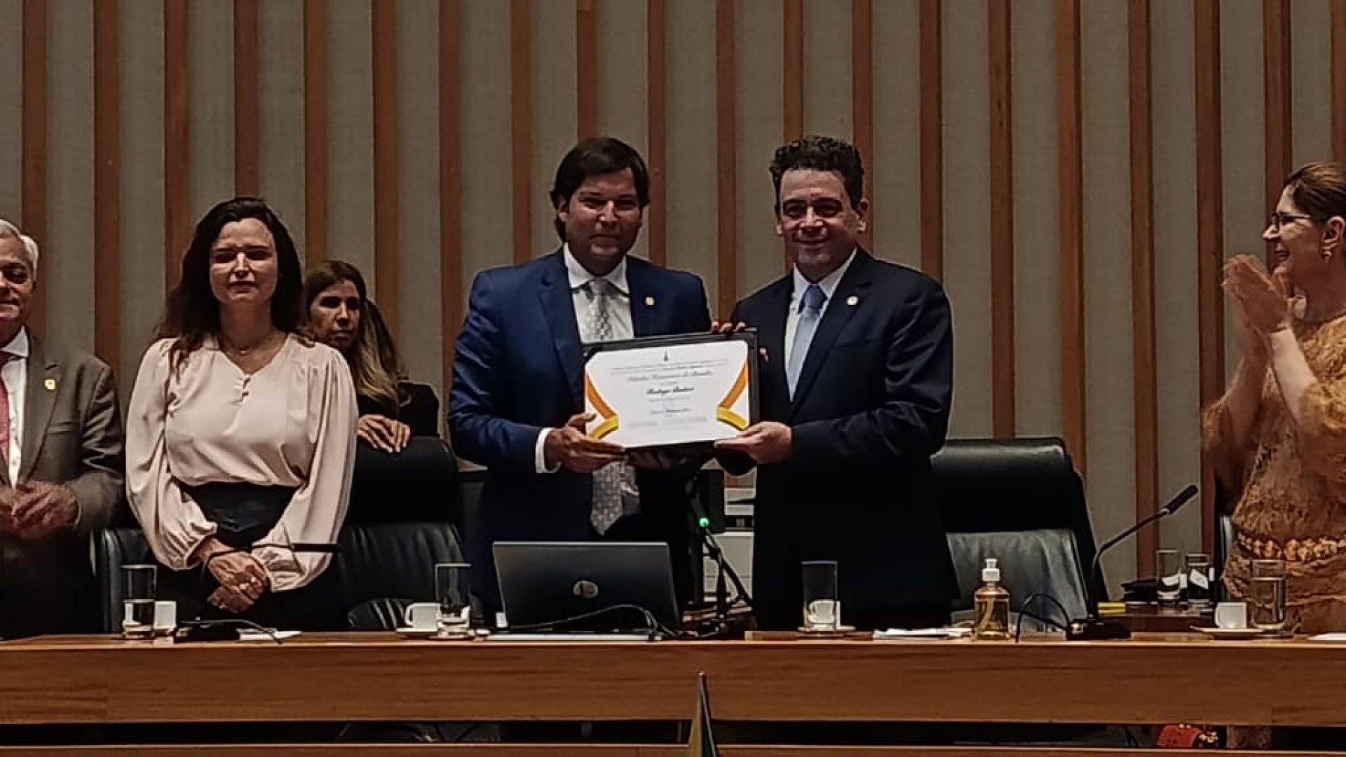 Conselheiro Rodrigo Badaró recebe título de cidadão honorário de Brasília