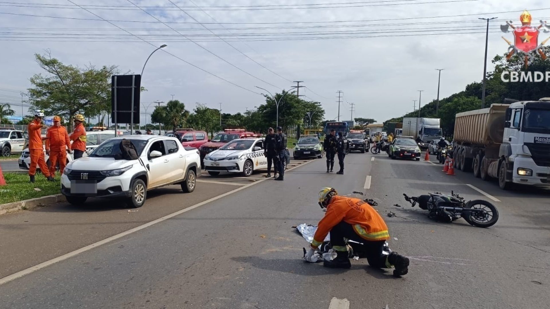 Pai morre após presenciar acidente que matou a filha na EPIA
