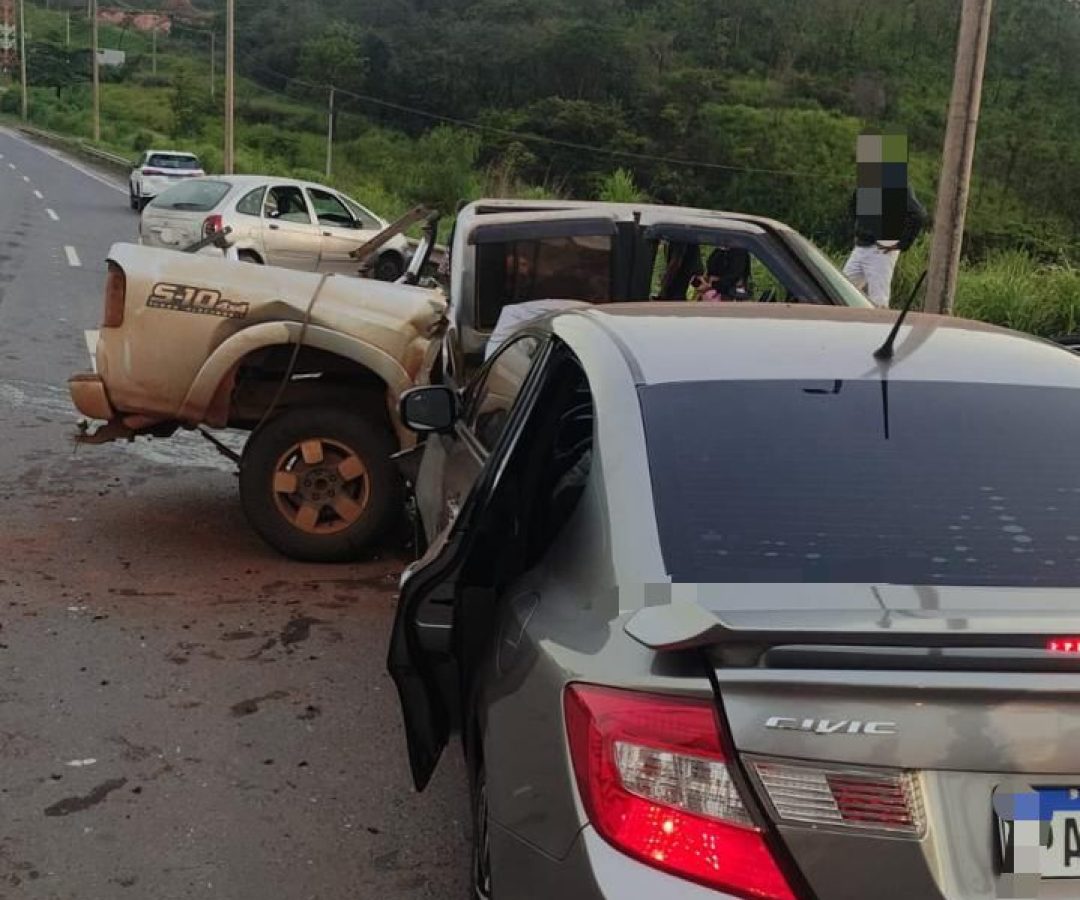 Acidente entre quatro veículos deixa feridos na DF-150, em Sobradinho