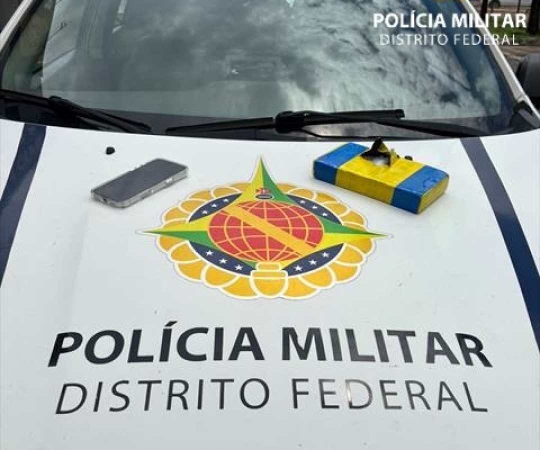 Homem é preso com tablete de cocaína após perseguição em Ceilândia