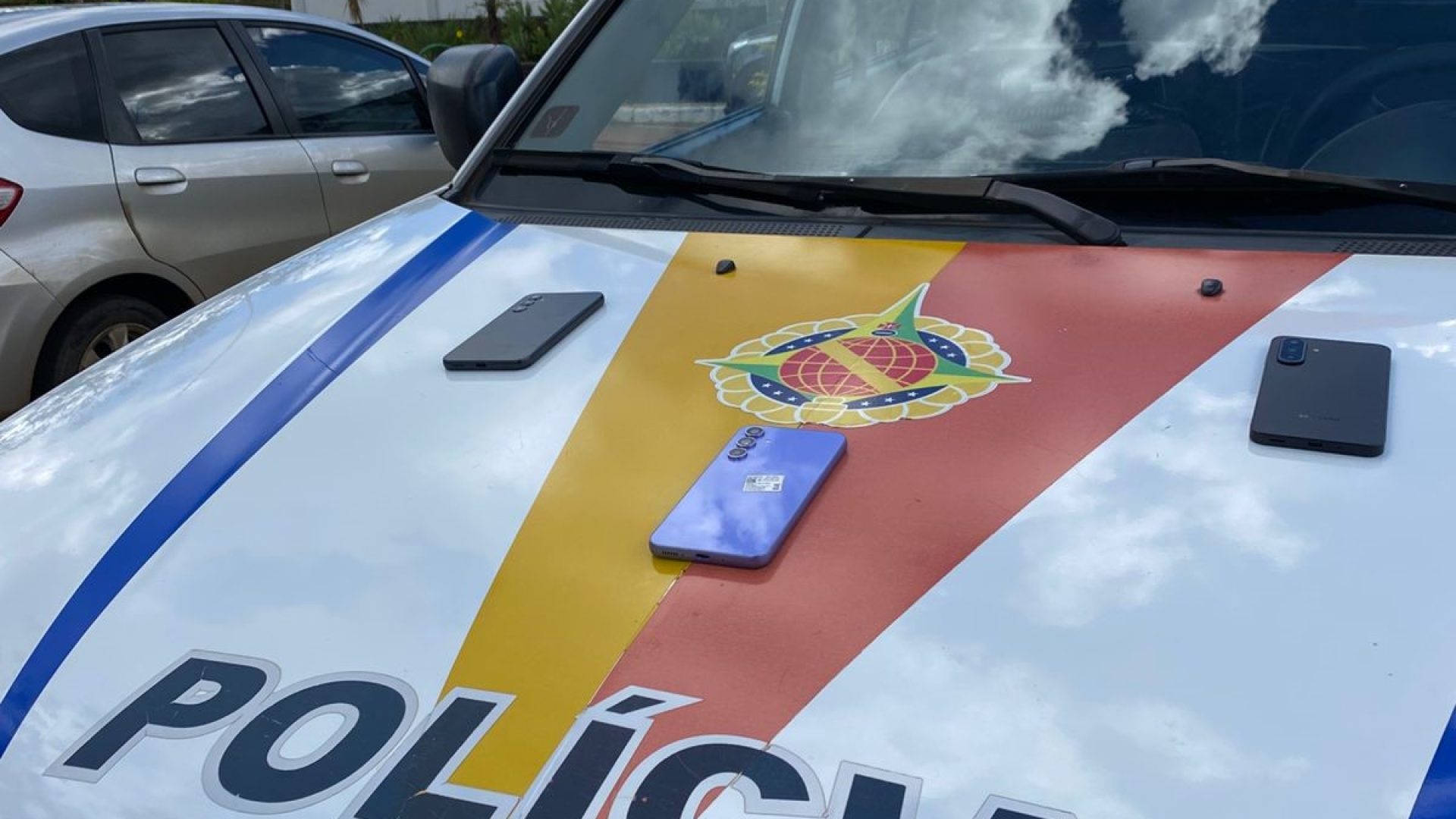 Celulares roubados são encontrados dentro de sacola no DF