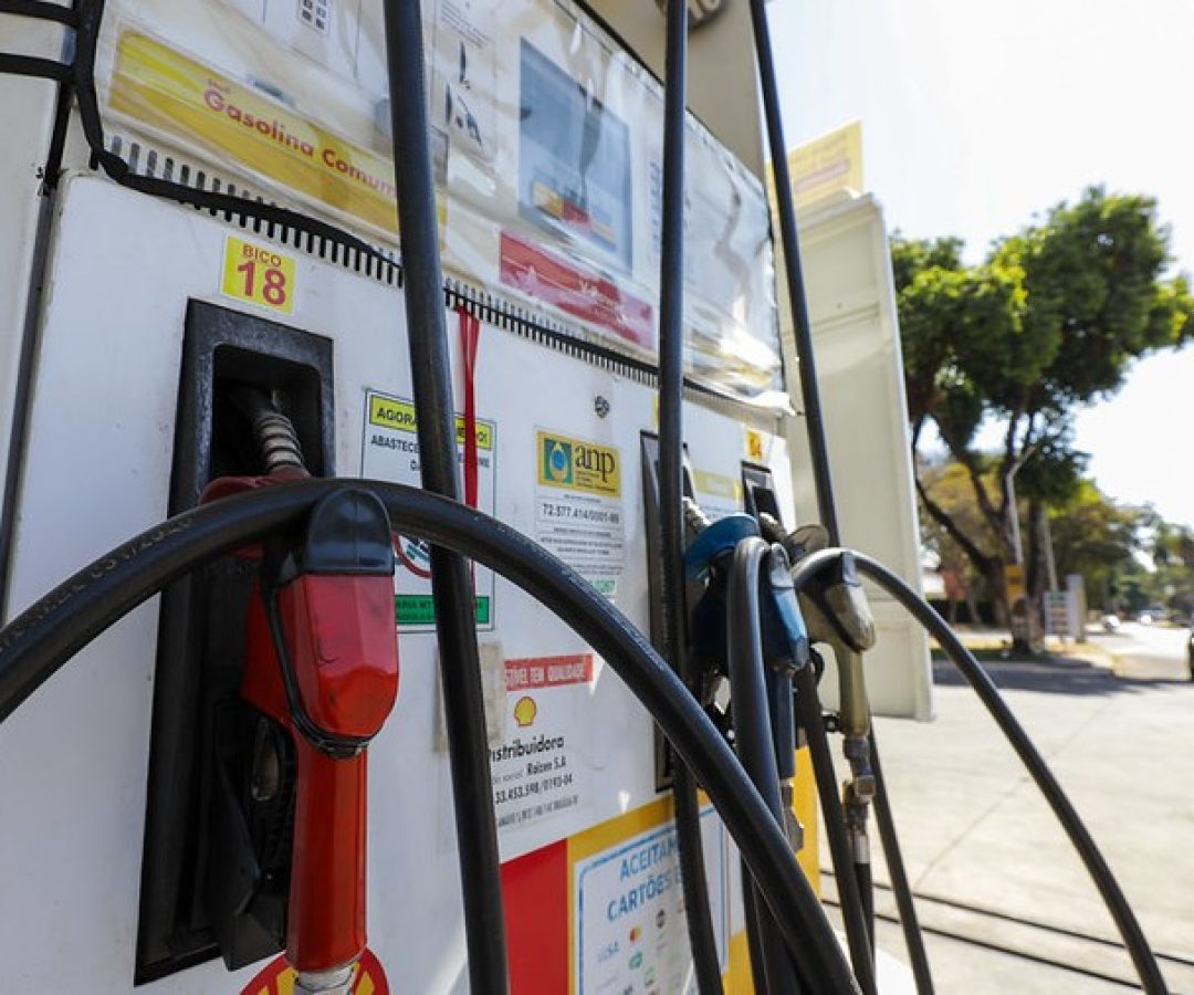Procon-DF notifica 42 postos por aumentos abusivos em combustíveis
