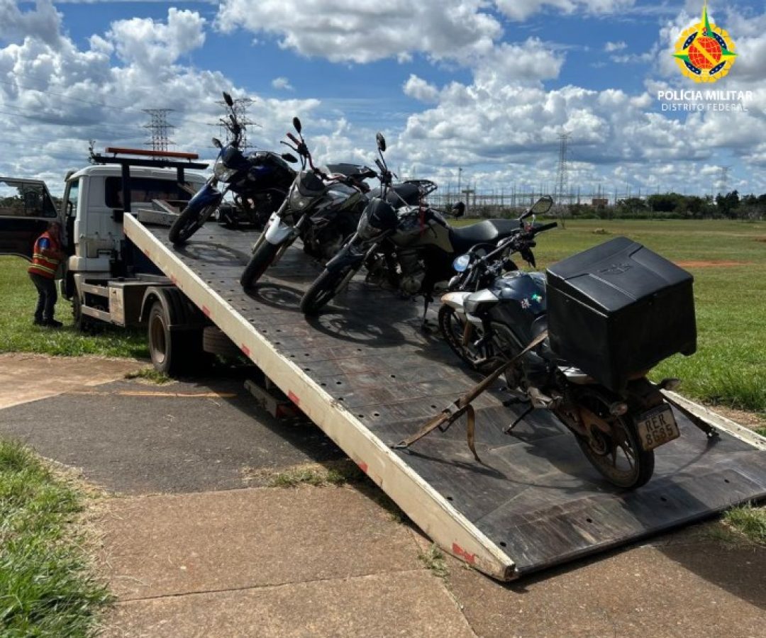 Quatro motos são apreendidas durante operação perto do metrô em Samambaia