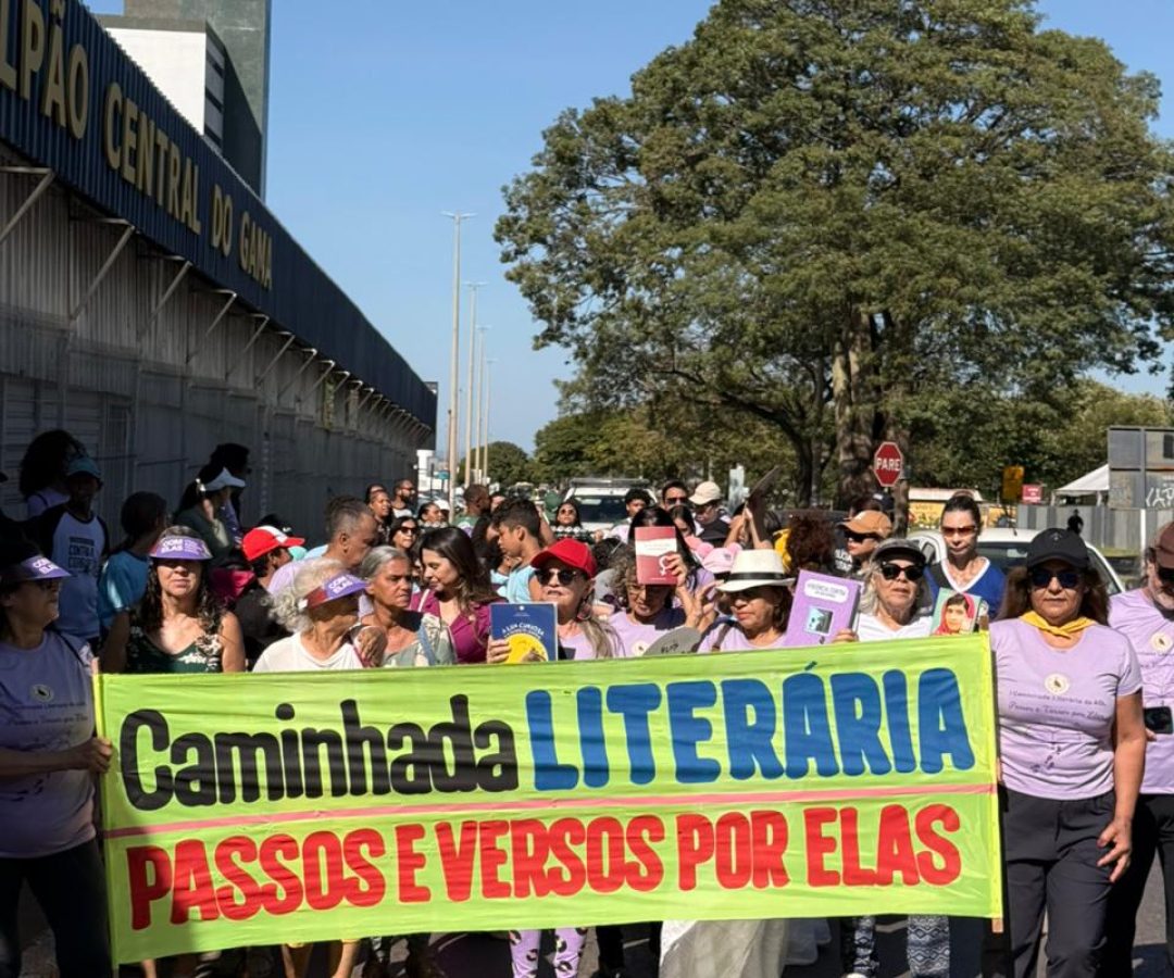 Caminhada literária mobiliza o Gama no combate ao feminicídio
