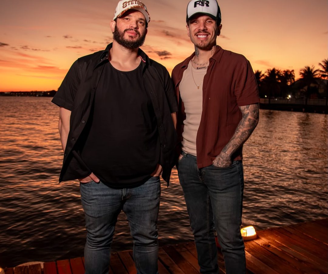Felipe & Rodrigo abrem vendas para gravação do maior audiovisual da carreira