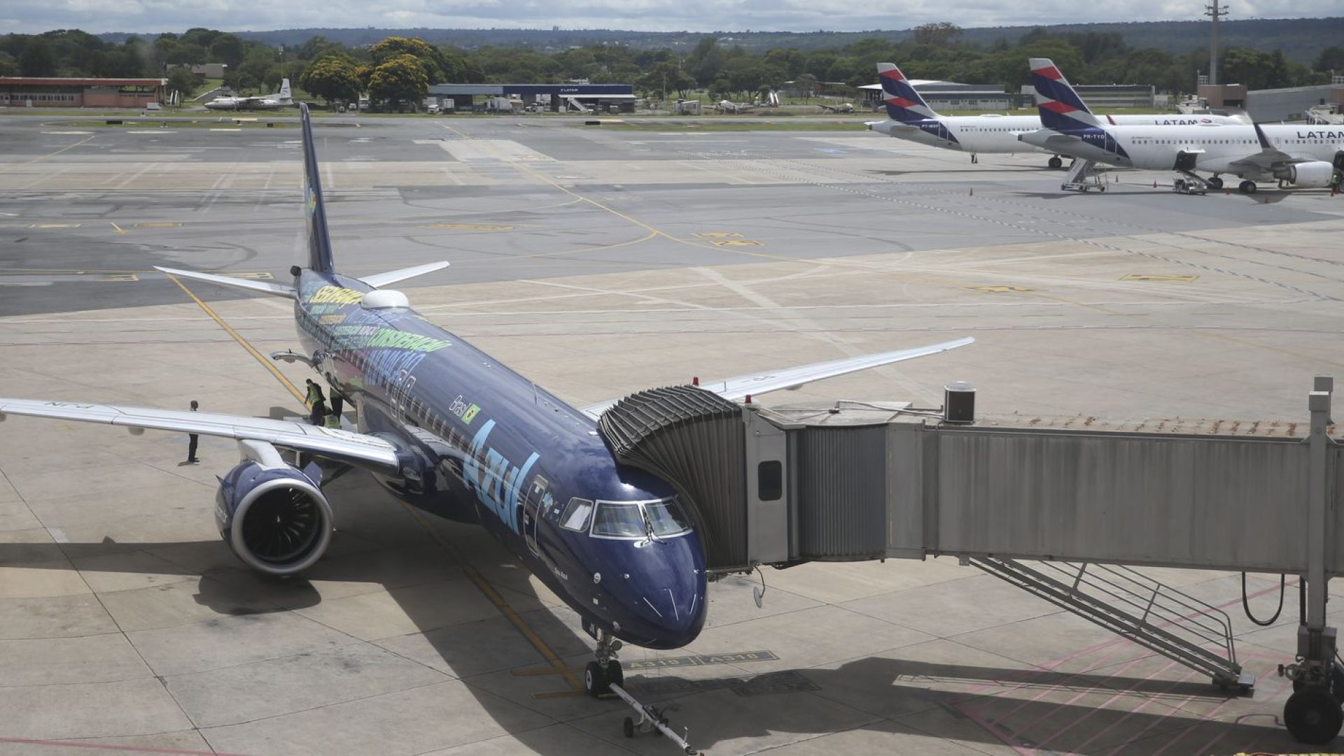 CMN regulamenta linha emergencial para auxílio a companhias aéreas