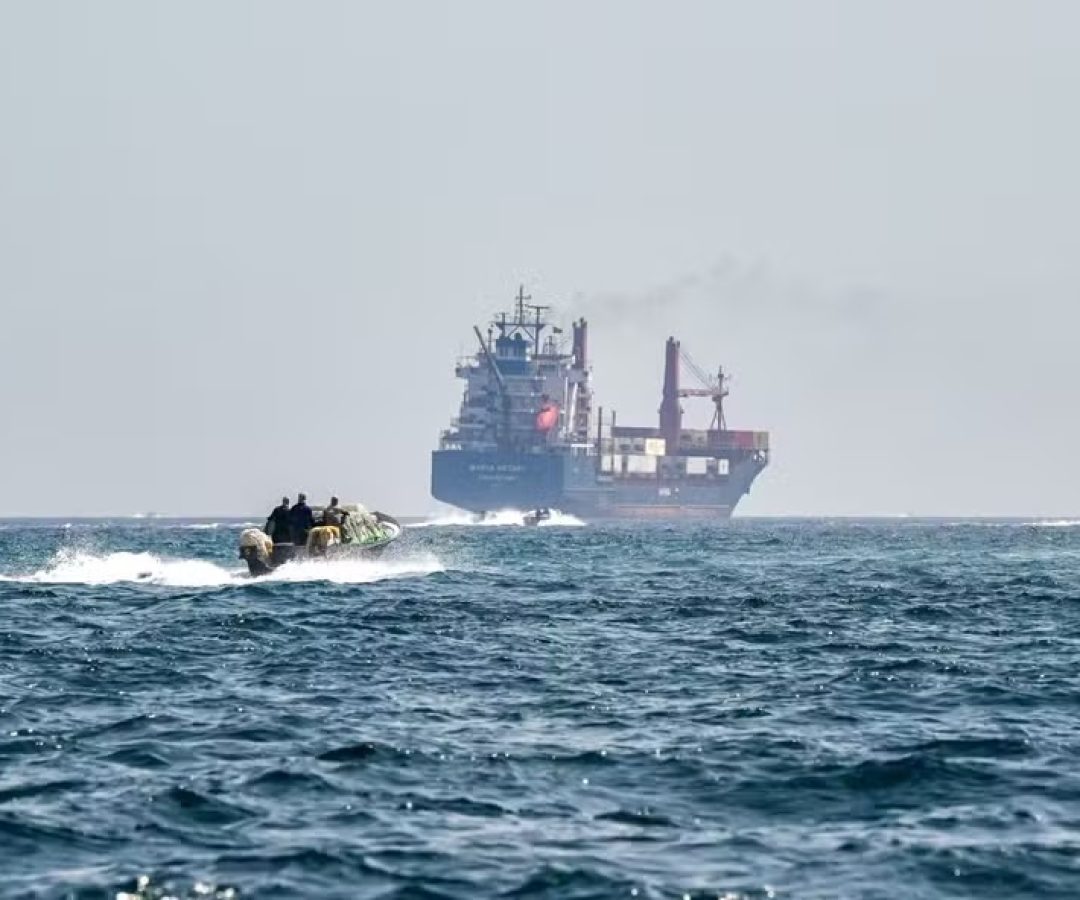 afp-20250625-63qu2zp-v2-midres-omaniranisraelconflictceasefiretransportshipping.jpg