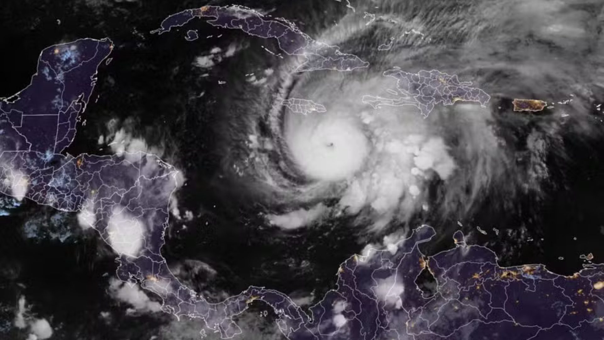 afp-20251026-82246kf-v1-midres-jamaicahaitiweatherstormmelissa.jpg