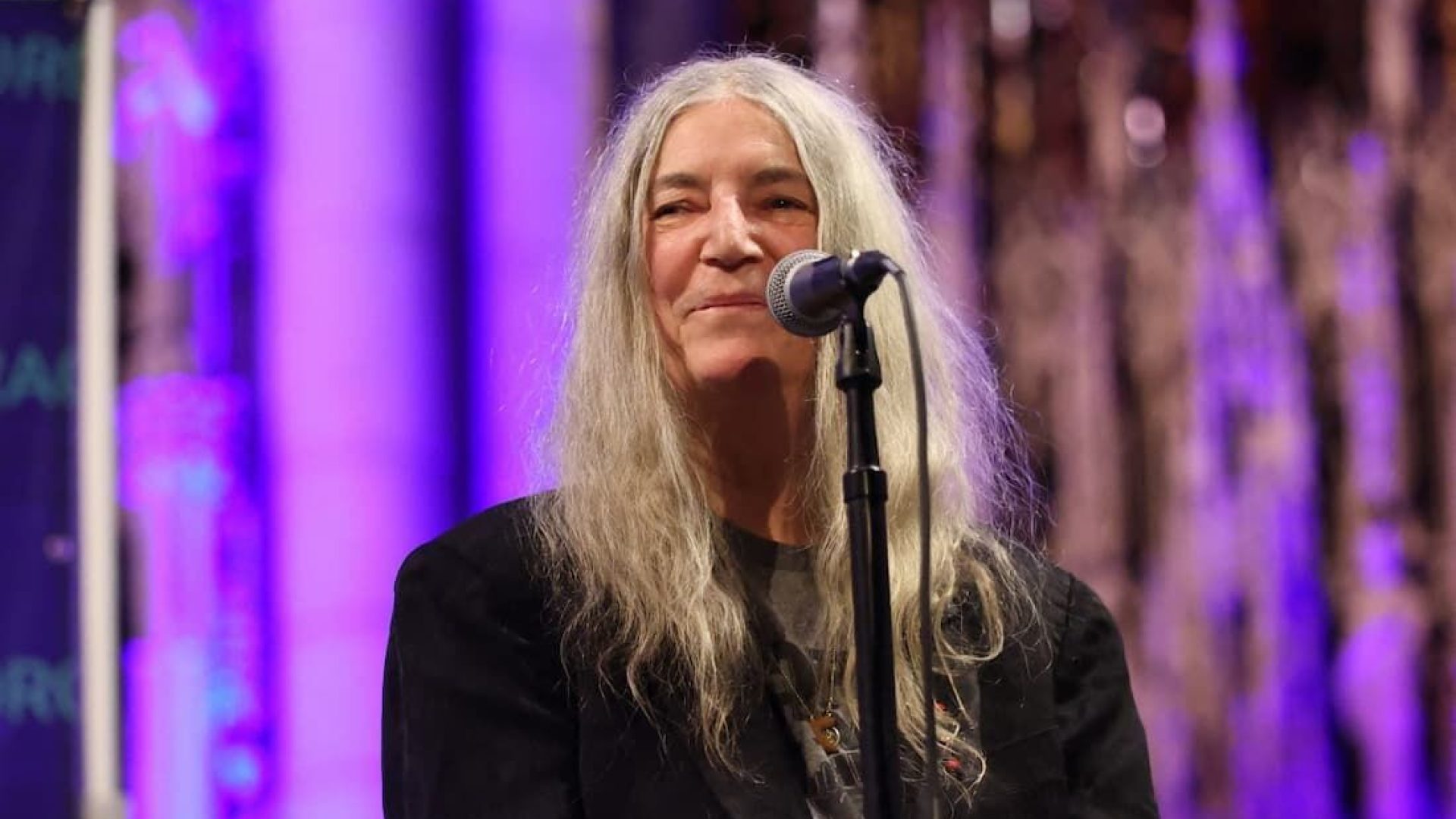 Prêmio Princesa de Astúrias premia a ‘madrinha do punk’ Patti Smith