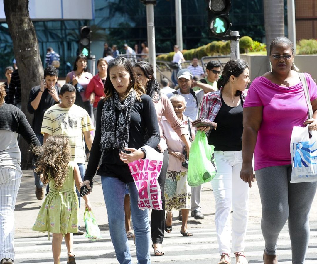 Desemprego cai para 5,1% em dezembro, o menor já registrado