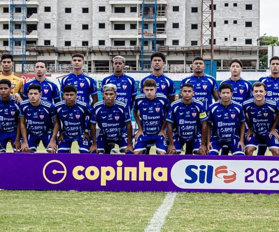 Ônibus do Águia de Marabá Sub-20 colide e preparador físico morre