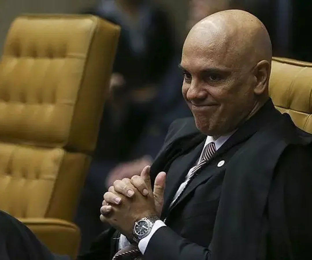 Moraes manda devolver à PF armas apreendidas com réu da tentativa de golpe