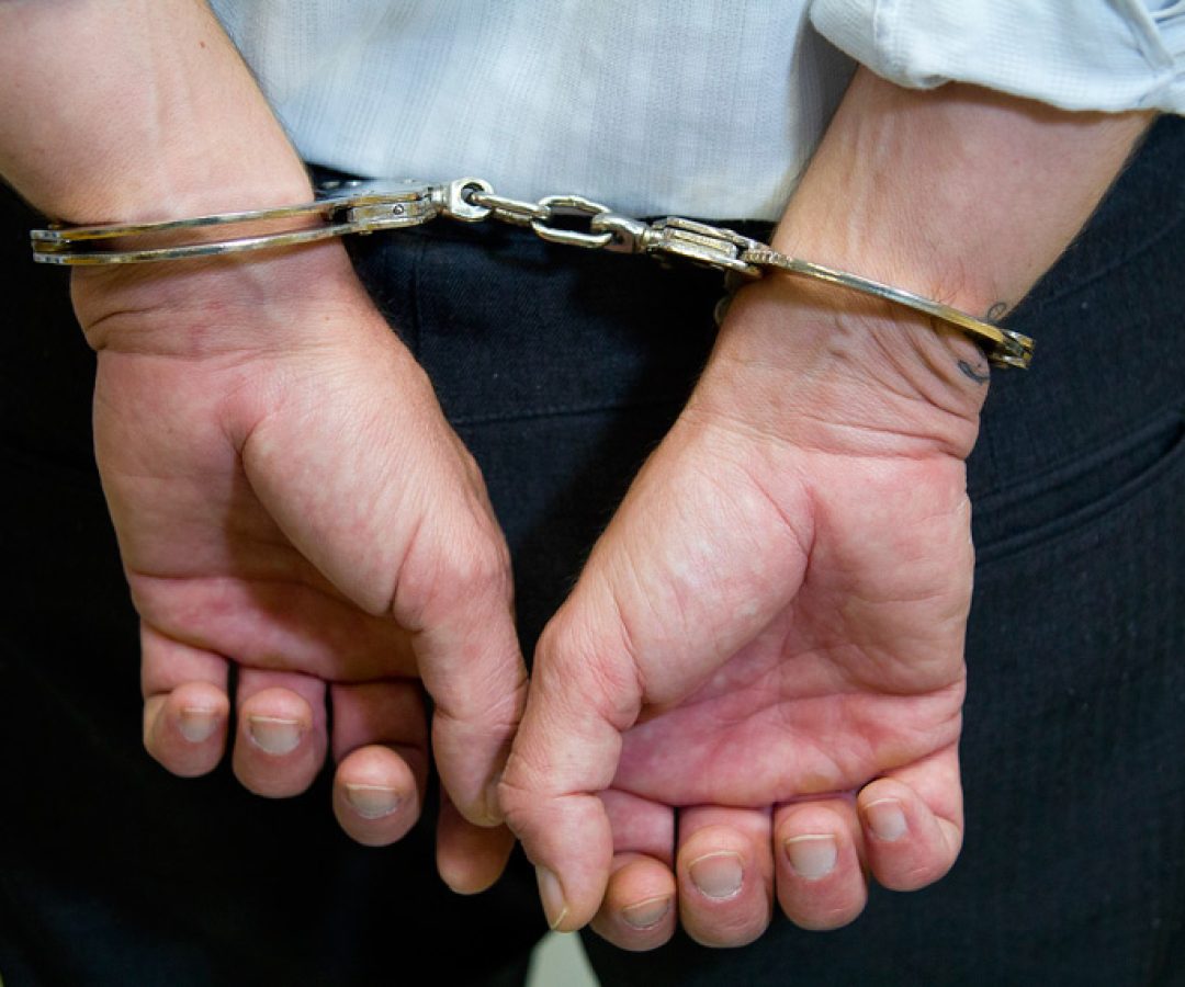 Suspeita de envenenar o marido é presa em hospital no DF