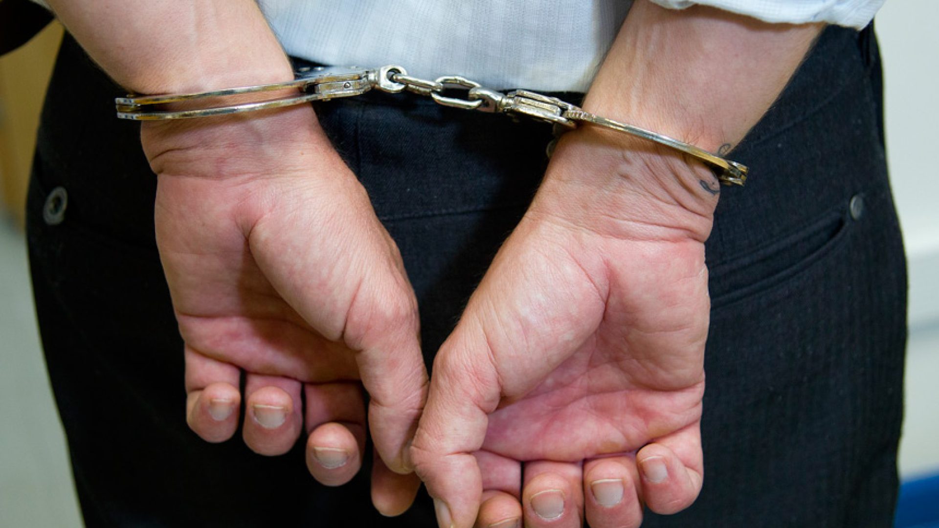 Suspeita de envenenar o marido é presa em hospital no DF
