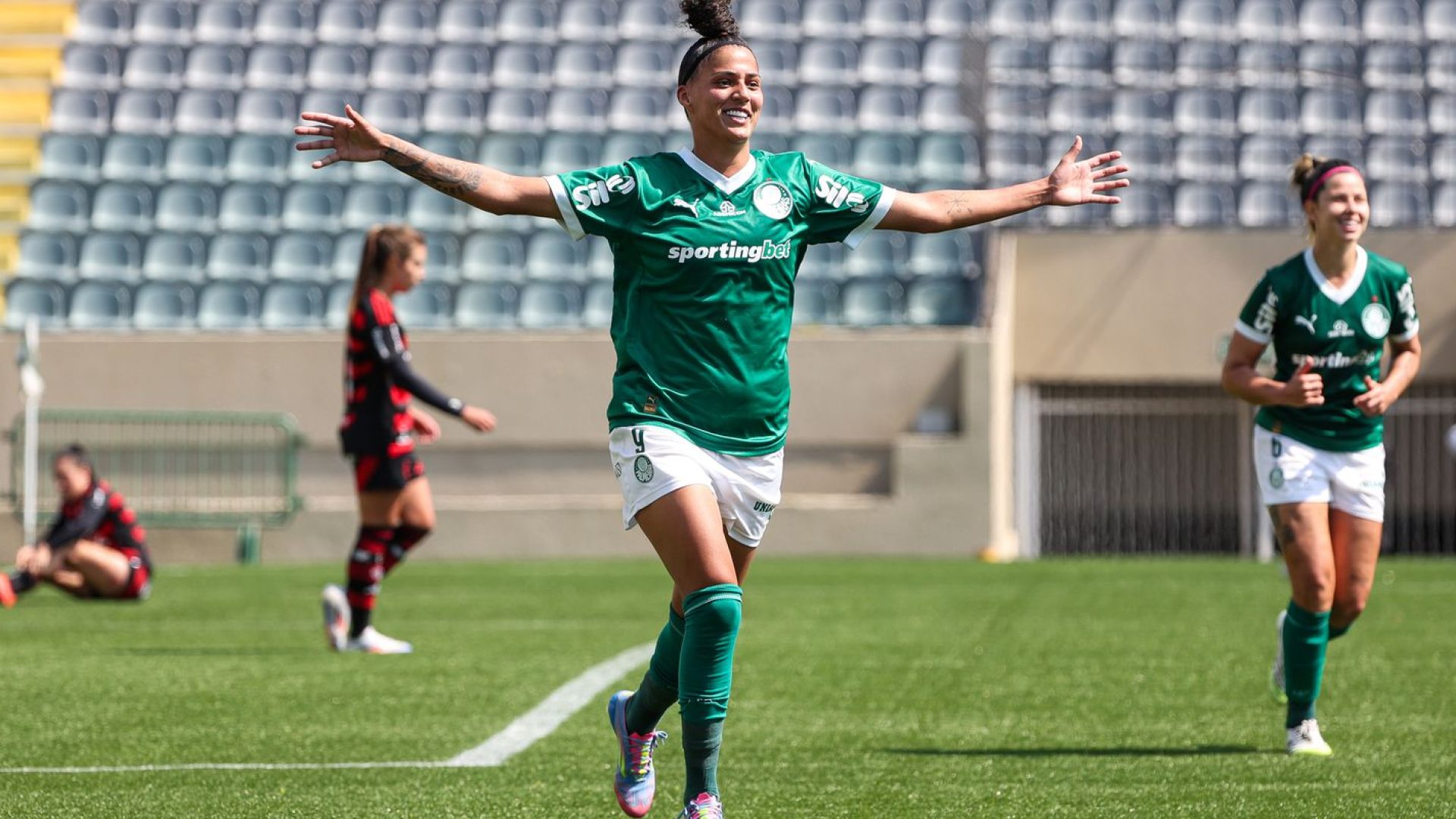 amanda_nao_palmeiras_transferencia_de_amanda_gutierres_e_a_5a_mais_cara_do_futebol_feminino.jpg