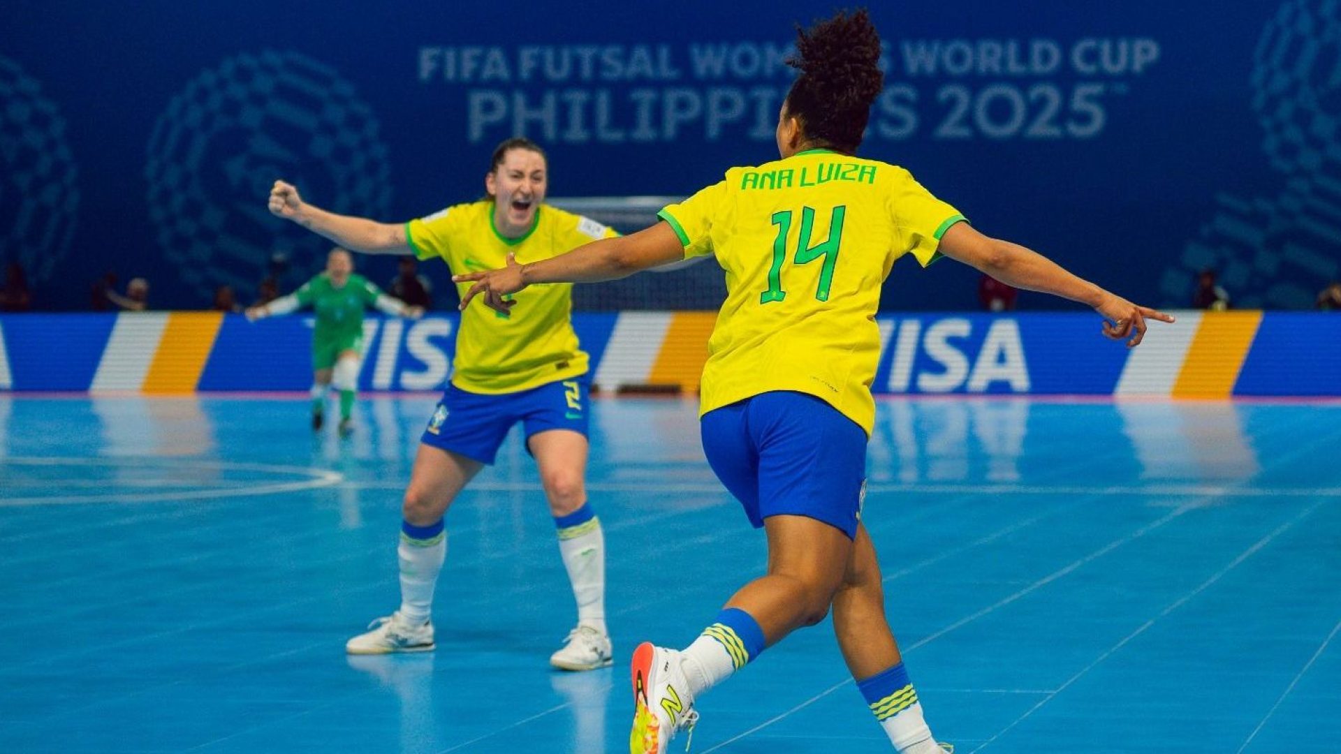 Brasil goleia Irã na estreia da Copa do Mundo de futsal feminino