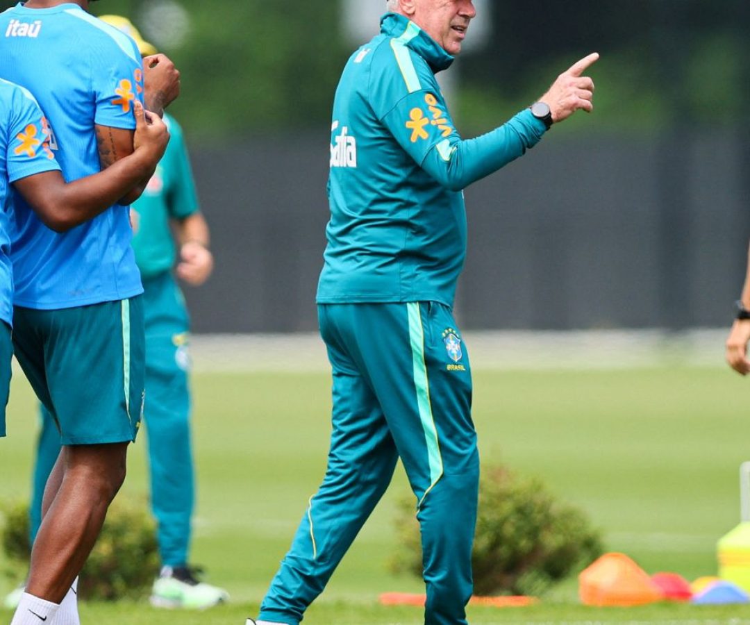 Prestes a estrear na Copa, Ancelotti não dá pistas sobre escalação